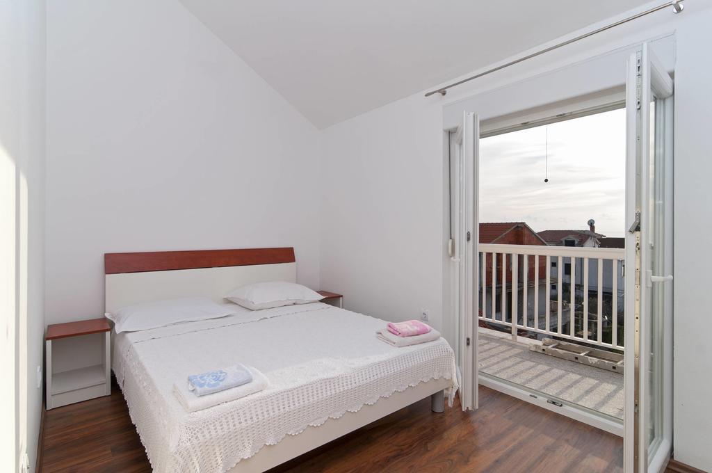 Apartment David Rogoznica  Rum bild