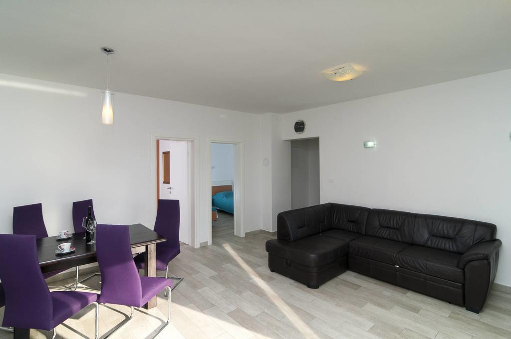 Apartment David Rogoznica  Rum bild