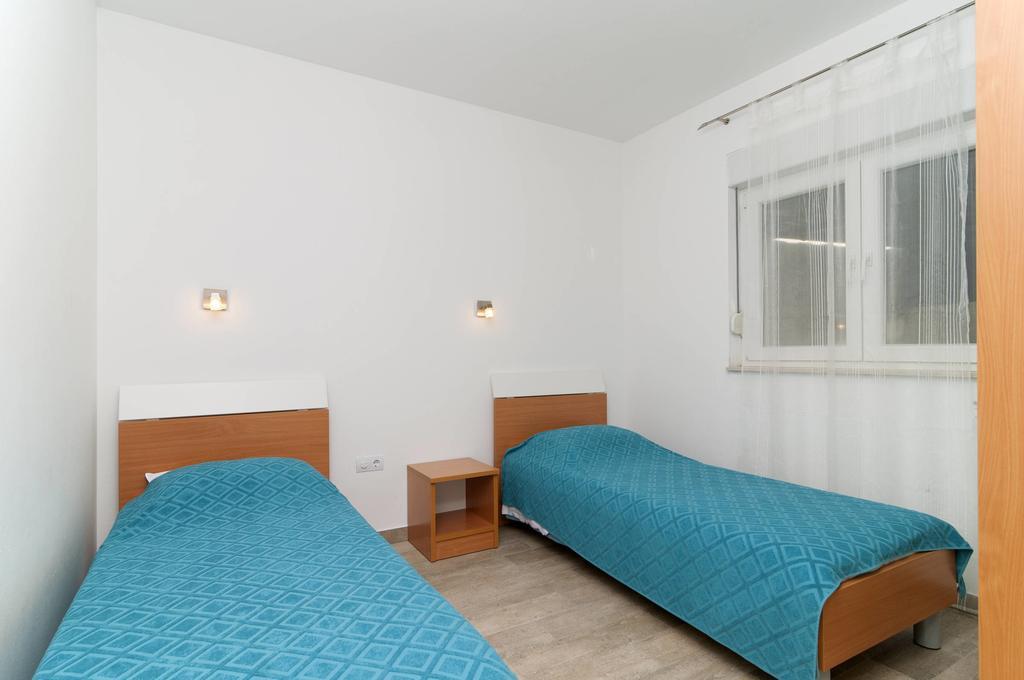 Apartment David Rogoznica  Rum bild