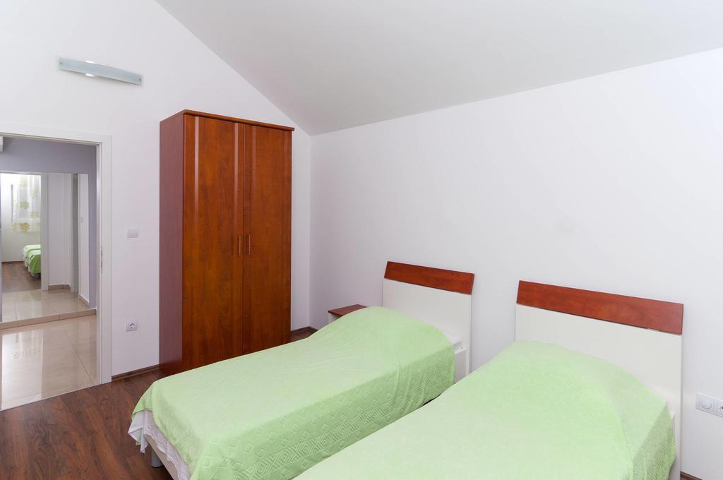 Apartment David Rogoznica  Rum bild